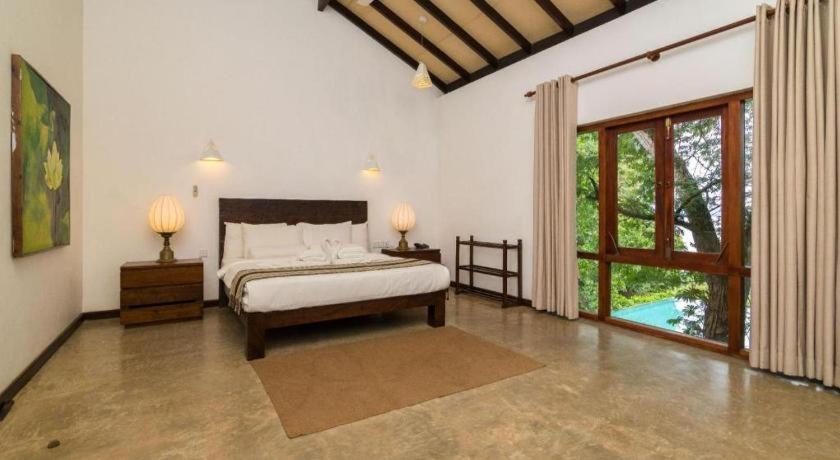 Roman Lake Ayurveda Boutique Resort Ахунгала Екстериор снимка
